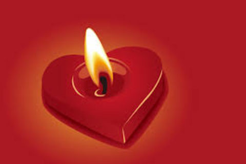 Candlelight Love (a haiku)