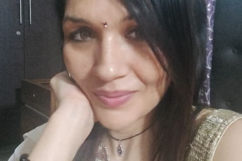 EVE'S  BEAUTY 