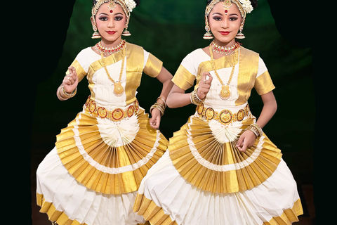 MOHINIYATTAM DANCE 
