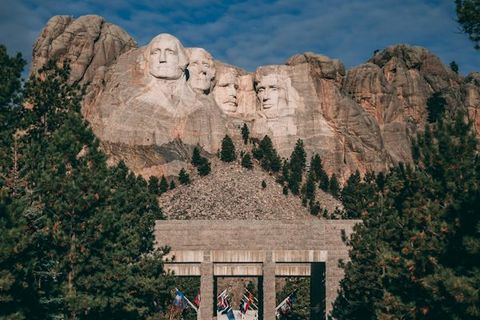 MT. RUSHMORE