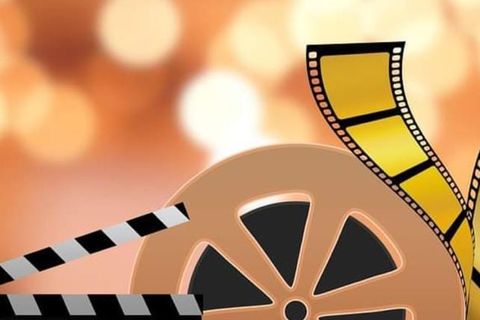 IN THE LIGHT OF THE SILVER SCREEN - MOVIE REVIEW 