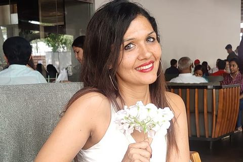FLOWERY QUEEN 