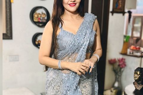 MELT ME IN YOUR LOVE 