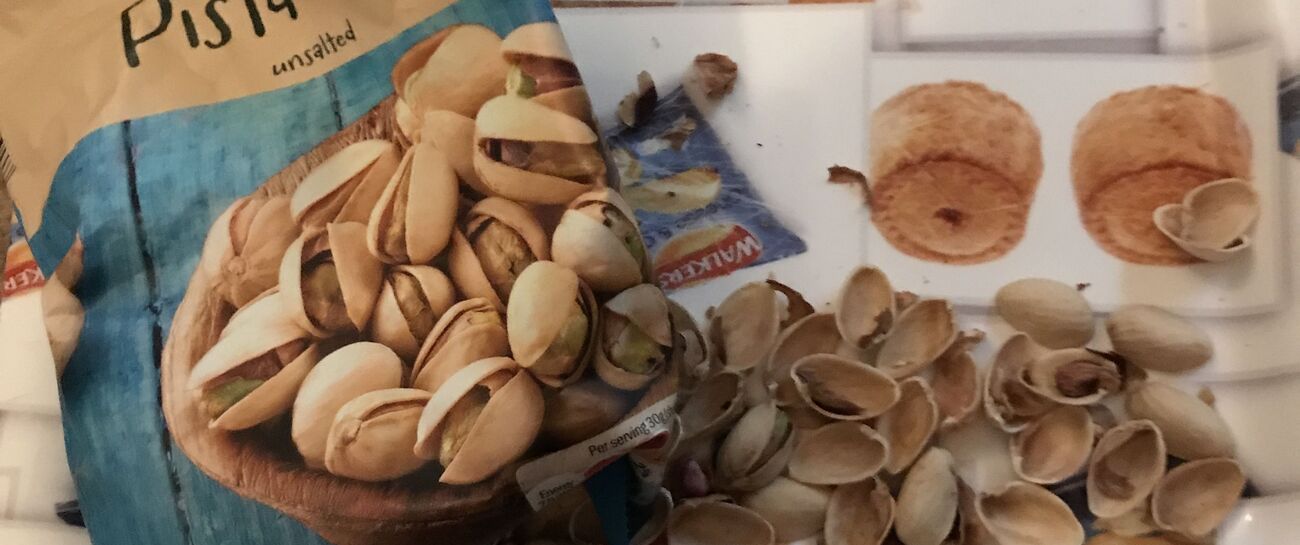Pistachio nuts at bedtime